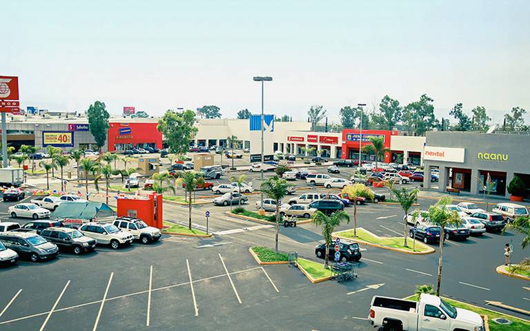 Obliga Congreso a Centros comerciales a garantizar estacionamientos gratuitos
