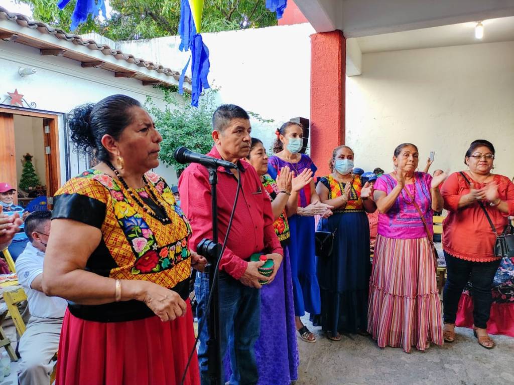 Celebra el FDD alegre fiesta de fin de&nbsp;año.