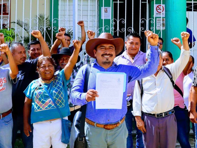FELIPE REYES SANTIAGO PRECANDIDATO A LA PRESIDENCIA DE CANDELARIA&nbsp;LOXICHA