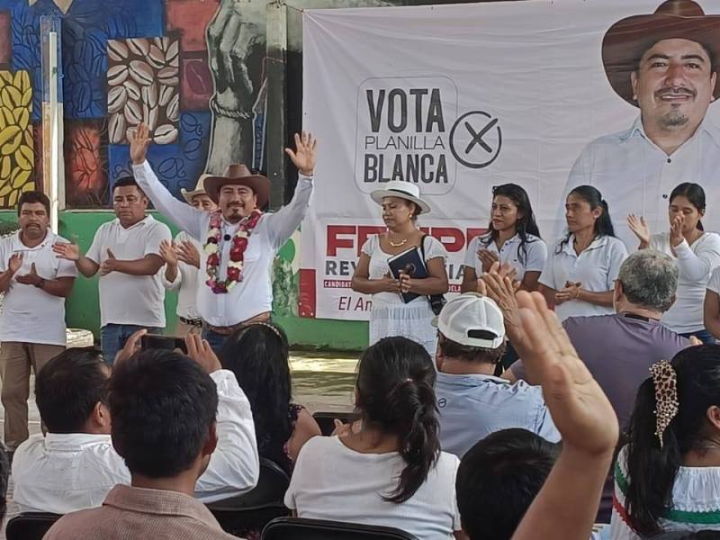 «MI ÚNICO PADRINO ES EL PUEBLO DE CANDELARIA»: FELIPE REYES&nbsp;SANTIAGO